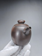 Load image into Gallery viewer, 135ml Julunzhu Nixing Teapot by Li Wenxin 李文新坭兴壶
