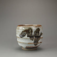 Load image into Gallery viewer, Shino Glazed Stoneware Teacup no.13 手工陶艺志野杯 116ml
