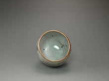 Load image into Gallery viewer, Shino Glazed Stoneware Teacup no.13 手工陶艺志野杯 116ml
