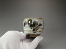 Load image into Gallery viewer, Shino Glazed Stoneware Teacup no.13 手工陶艺志野杯 116ml
