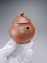 Load image into Gallery viewer, Red Jiangponi Panhu Yixing Teapot 降坡红泥潘壶 140ml
