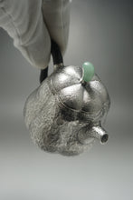 Load image into Gallery viewer, 999 Pure Silver Handmade Mellon Teapot 全手工纯银999壶 140ml

