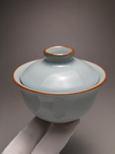 Load image into Gallery viewer, Azure Ruyao Fuyuan Gaiwan 汝窑天青福圆盖碗
