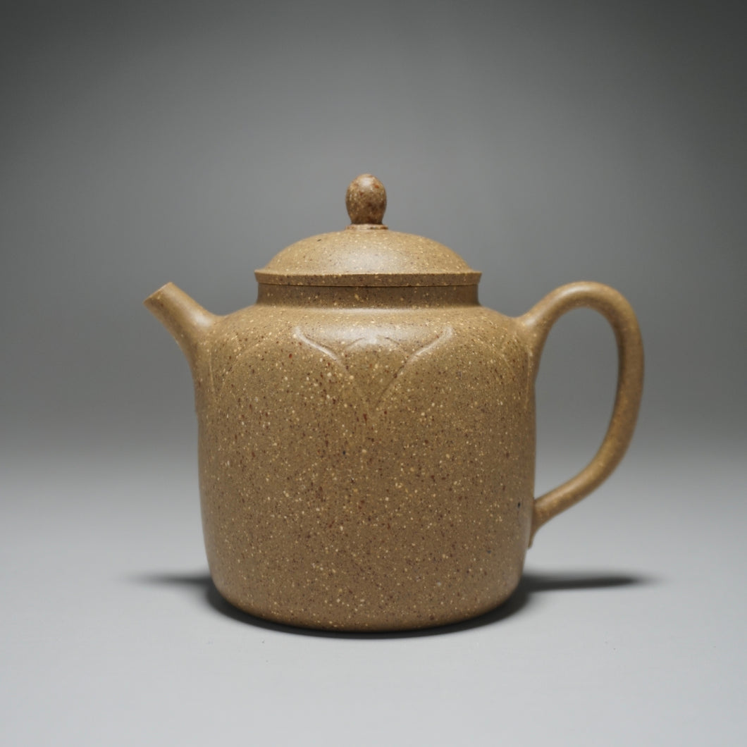 Lipini Upright Lotus Flower Yixing Teapot 梨皮段泥高莲华 140ml