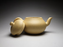 Load image into Gallery viewer, PRE-ORDER: Benshan Lüni Pear Yixing Teapot with Pure Silver Accents 本山绿泥包银梨形壶 140ml
