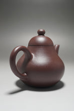 Load image into Gallery viewer, Lao Zini Siting Yixing Teapot 老紫泥思亭 145ml

