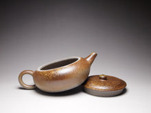 Load image into Gallery viewer, Wood Fired Huangjin Duan Xiangyu Yixing Teapot 柴烧黄金段香玉 145ml
