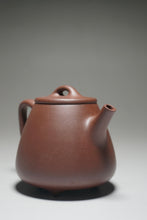 Load image into Gallery viewer, Lao Zini Tall Shipiao Yixing Teapot 老紫泥高石瓢 145ml
