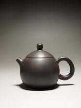 Load image into Gallery viewer, 145ml Dragon Egg Nixing Teapot by Li Wenxin 李文新坭兴小龙蛋
