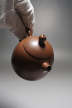 Load image into Gallery viewer, 150ml Dragon Egg Nixing Teapot by Li Wenxin 李文新坭兴小龙蛋
