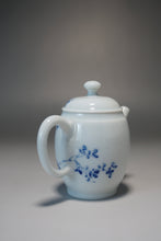Load image into Gallery viewer, Qinghua Duck Jingdezhen Porcelain Tall Teapot 青花手绘高士壶 150ml
