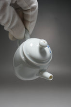 Load image into Gallery viewer, Qinghua Bird and Fish Jingdezhen Porcelain Tall Teapot 青花手绘高士壶 150ml
