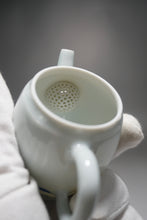 Load image into Gallery viewer, Qinghua Bird and Fish Jingdezhen Porcelain Tall Teapot 青花手绘高士壶 150ml
