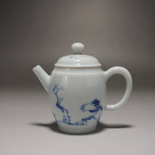 Load image into Gallery viewer, Qinghua Bird and Fish Jingdezhen Porcelain Tall Teapot 青花手绘高士壶 150ml
