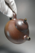Load image into Gallery viewer, Wood Fired Lao Zini Gourd Yixing Teapot 柴烧五号井紫泥匏瓜 150ml
