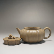 Load image into Gallery viewer, Fully Handmade Jiangpo-Qingni Jingwen Lion Head Yixing Teapot by Feng Tao 全手工冯涛降坡青泥筋纹狮球 150ml
