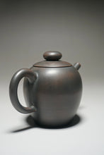 Load image into Gallery viewer, Julunzhu Nixing Teapot by Wu Sheng Sheng 坭兴吴盛胜巨轮珠 150ml
