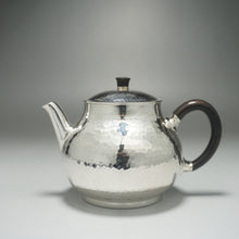 Load image into Gallery viewer, 999 Pure Silver Handmade Elegant Teapot 全手工纯银999壶 150ml
