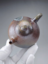 Load image into Gallery viewer, Wood Fired Lao Zini Mellon Yixing Teapot with Ash Glaze Tear 柴烧老紫泥匏瓜 150ml
