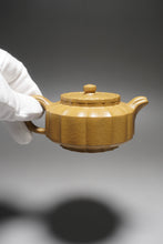 Load image into Gallery viewer, Fully Handmade Huang Duanni Zhoupan by Zhang Jie 全手工张杰黄段泥周盘 150ml
