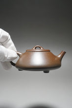 Load image into Gallery viewer, Wood Fired Dicaoqing Ziye Shipiao Yixing Teapot 柴烧底槽清子冶石瓢 150ml
