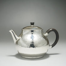 Load image into Gallery viewer, 999 Pure Silver Handmade Elegant Teapot no.2 全手工纯银999壶 150ml
