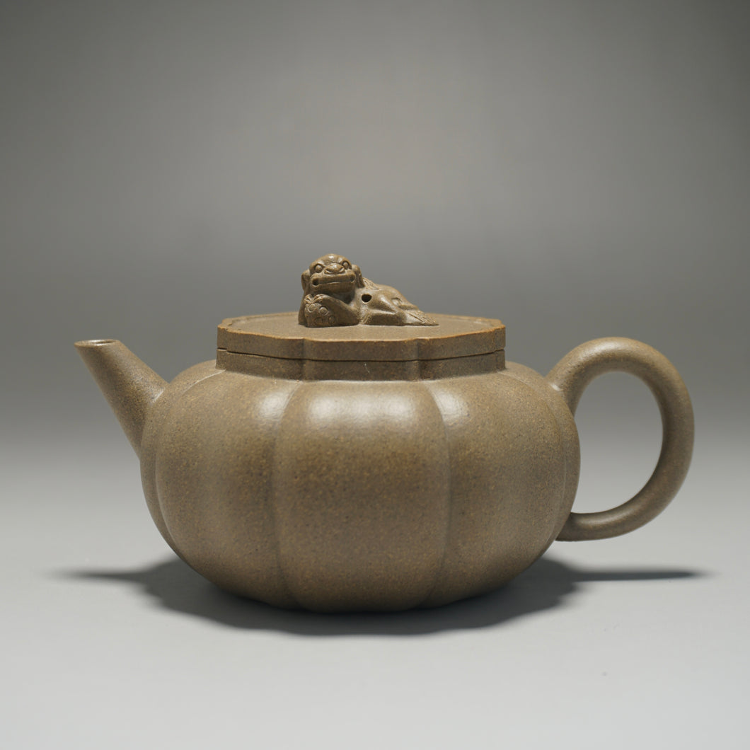 Fully Handmade Jiangpo-Qingni Jingwen Lion Head Yixing Teapot by Feng Tao 全手工冯涛降坡青泥筋纹狮球 150ml
