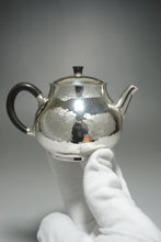 Load image into Gallery viewer, 999 Pure Silver Handmade Elegant Teapot no.2 全手工纯银999壶 150ml
