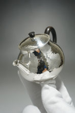 Load image into Gallery viewer, 999 Pure Silver Handmade Elegant Teapot no.2 全手工纯银999壶 150ml
