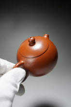 Load image into Gallery viewer, Fully Handmade Zhuni Xishi Teapot by Yu Bo 全手工余波制极品朱泥西施 150ml
