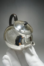 Load image into Gallery viewer, 999 Pure Silver Handmade Elegant Teapot no.2 全手工纯银999壶 150ml
