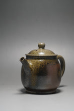 Load image into Gallery viewer, Wood Fired Julunzhu Nixing Teapot by Li Wenxin 李文新柴烧巨轮珠 150ml
