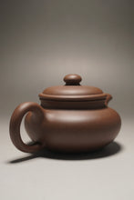Load image into Gallery viewer, Handpicked TianQingNi Fanggu Yixing Teapot 天青泥仿古壶 150ml
