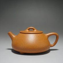 Load image into Gallery viewer, Fully Handmade Huangjinduan Ziye Shipiao Teapot by Feng Tao 全手工黄金段子冶石瓢冯涛制 150ml
