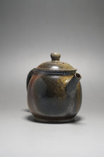 Load image into Gallery viewer, Wood Fired Julunzhu Nixing Teapot by Li Wenxin 李文新柴烧巨轮珠 150ml
