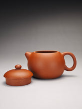 Load image into Gallery viewer, Zhuni Xishi Yixing Teapot 朱泥西施 150ml
