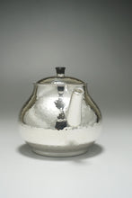 Load image into Gallery viewer, 999 Pure Silver Handmade Elegant Teapot no.2 全手工纯银999壶 150ml
