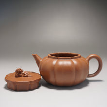 Load image into Gallery viewer, Fully Handmade Jiangpo-Hongni Jingwen Lion Head Yixing Teapot by Feng Tao 全手工冯涛降坡红泥筋纹狮球 150ml
