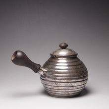 Load image into Gallery viewer, 999 Pure Silver Handmade Side Handle Teapot 全手工纯银999侧把壶 155ml
