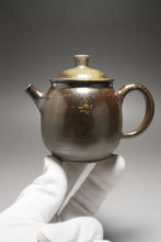 Load image into Gallery viewer, Wood Fired Julunzhu Nixing Teapot by Li Wenxin 李文新柴烧巨轮珠 155ml
