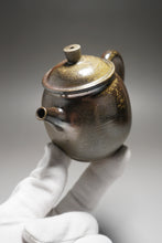 Load image into Gallery viewer, Wood Fired Julunzhu Nixing Teapot by Li Wenxin 李文新柴烧巨轮珠 155ml
