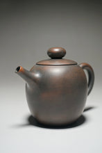 Load image into Gallery viewer, Julunzhu Nixing Teapot by Wu Sheng Sheng 坭兴吴盛胜巨轮珠 155ml
