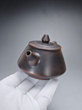 Load image into Gallery viewer, 160ml Shipiao Nixing Teapot by Wu Sheng Sheng 坭兴石瓢壶
