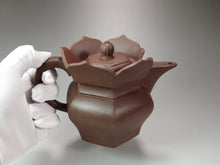 Load image into Gallery viewer, Fully Handmade Zini Monk&#39;s Hat Yixing Teapot 全手工原矿紫泥僧帽壶  500ml
