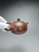 Load image into Gallery viewer, 160ml Xishi Nixing Teapot by Li Wenxin 李文新泥兴西施
