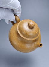 Load image into Gallery viewer, Fully Handmade JinKui Huangjin Duanni Rongtian Yixing Teapot 全手工蔡赫伟金葵黄段泥容天 160ml
