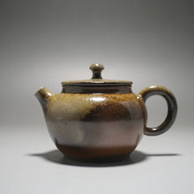 Load image into Gallery viewer, Wood Fired Round Nixing Teapot by Li Wenxin 李文新柴烧坭兴壶 160ml
