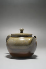 Load image into Gallery viewer, Wood Fired Round Nixing Teapot by Li Wenxin 李文新柴烧坭兴壶 160ml
