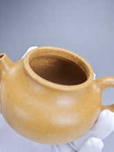 Load image into Gallery viewer, Fully Handmade JinKui Huangjin Duanni Rongtian Yixing Teapot 全手工蔡赫伟金葵黄段泥容天 160ml
