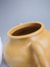 Load image into Gallery viewer, Fully Handmade JinKui Huangjin Duanni Rongtian Yixing Teapot 全手工蔡赫伟金葵黄段泥容天 160ml
